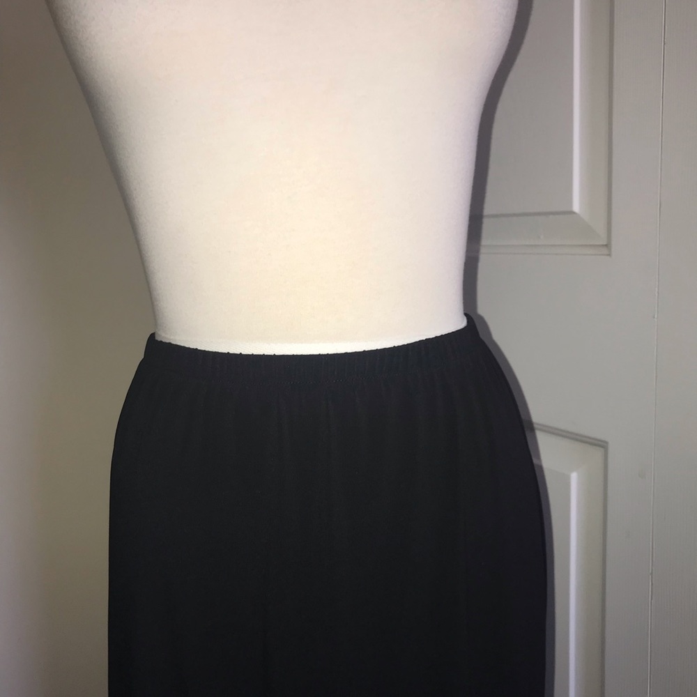Alfani Black Ruffle Hem MIDI Skirl - Picture 3 of 3